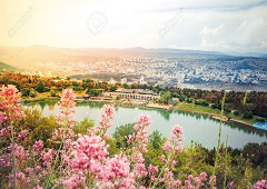 بازدید از دریاچه شگفت انگیز در شهر زیبا تفلیس