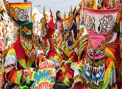 جشنواره ارواح گرسنه یا فستیوال پور تور(Por Tor) در پوکت تایلند