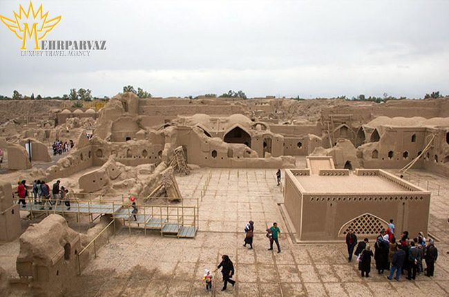 ارگ بم کرمان،مهرپراز