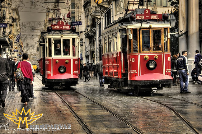 خیابان استقلال مرکز توریستی و قلب شهر استانبول