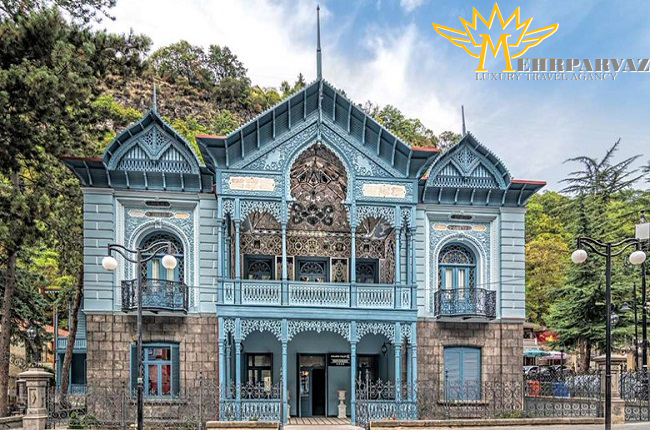 کاخ آبی فیروزه (Blue Palace Firuza)