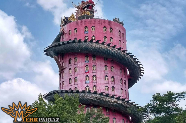 ساختمان زیبا معبد وات سامفران تایلند