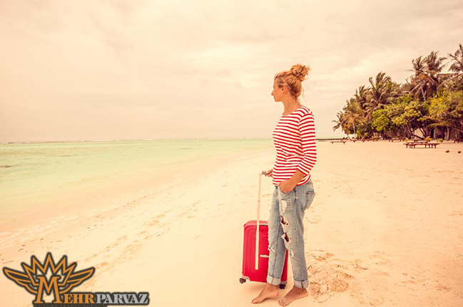 گردشگران در سواحل مالدیو