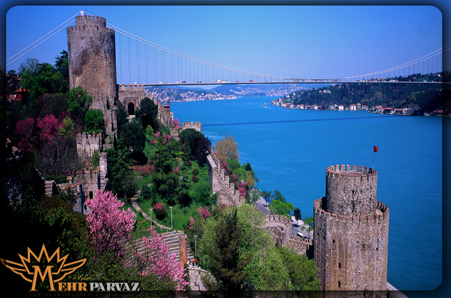 نمای زیبا از قلعه روملی حصار و طبیعت زیبا و دریا